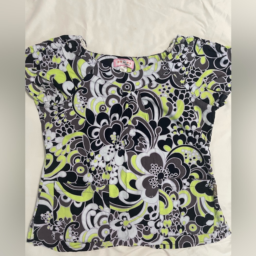 Scrub Top - Medium